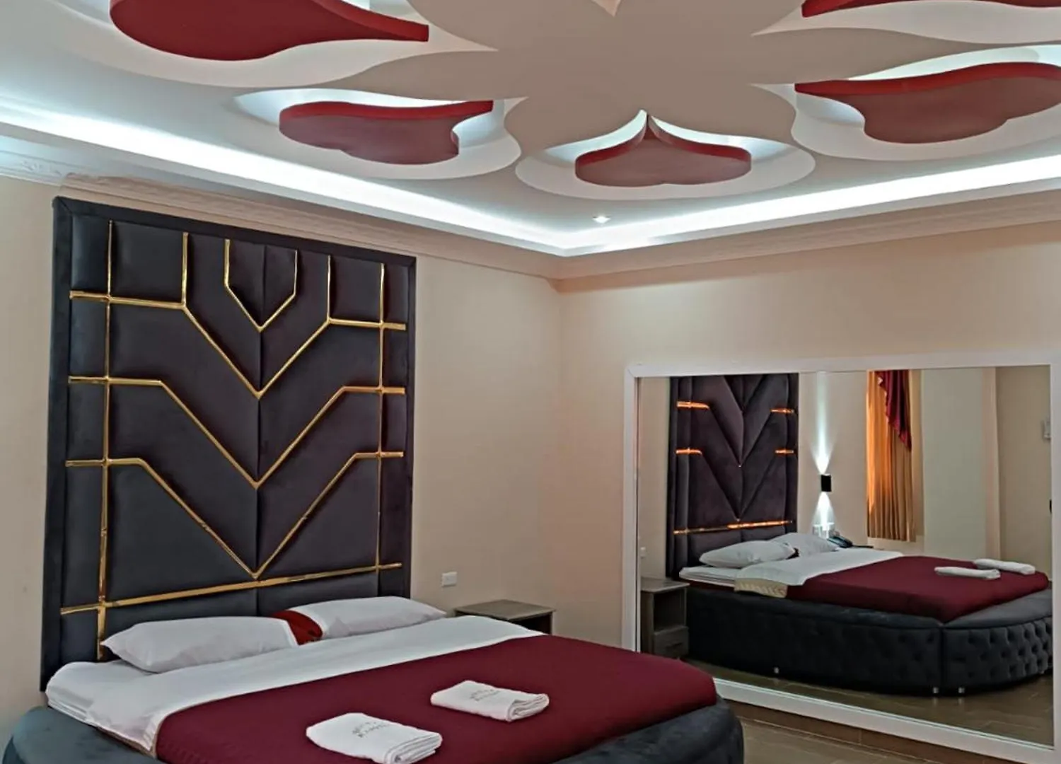 Hostal Kapital City Quito 3*,  Ecuador